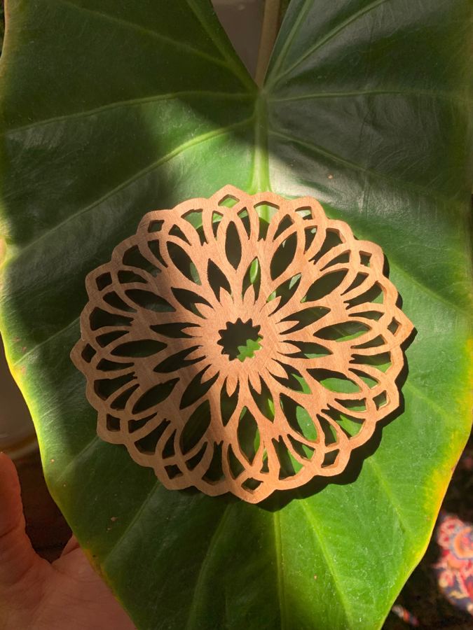 Mandala Trivet · Dahlia